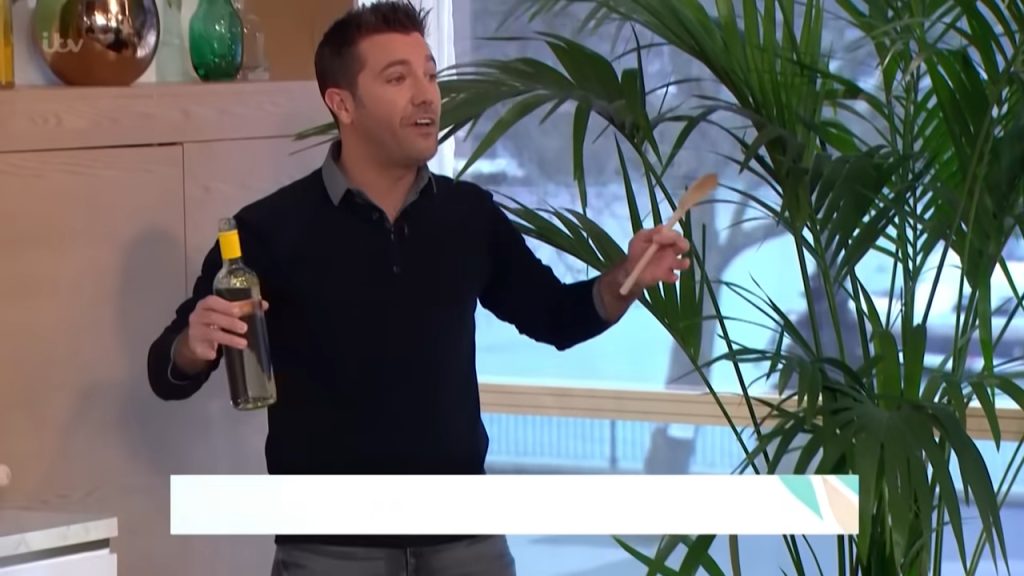 Screenshotter YouTube GinoDAcamposFunniestMomentsonThisMorning 336 Gino D'Acampo Biography, Facts, Childhood, Family, Life, Wiki, Age, Work, Net Worth
