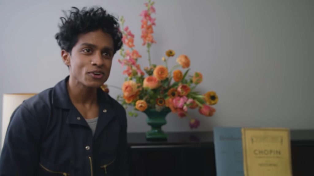 Screenshotter YouTube TourRajivSurendrasNYCApartmentFilledWithHandmadeDecorandChalkArtHandmadeHomeTour 840 Rajiv Surendra Biography, Facts, Childhood, Family, Life, Wiki, Age, Work, Net Worth