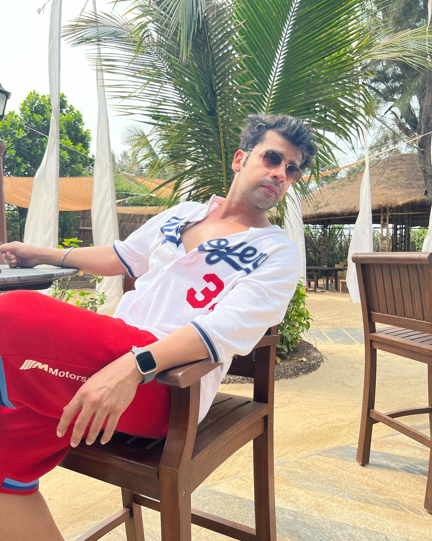 Aashish Mehrotra Wiki, Age, Height, Weight, Family, Wife & Net worth 4