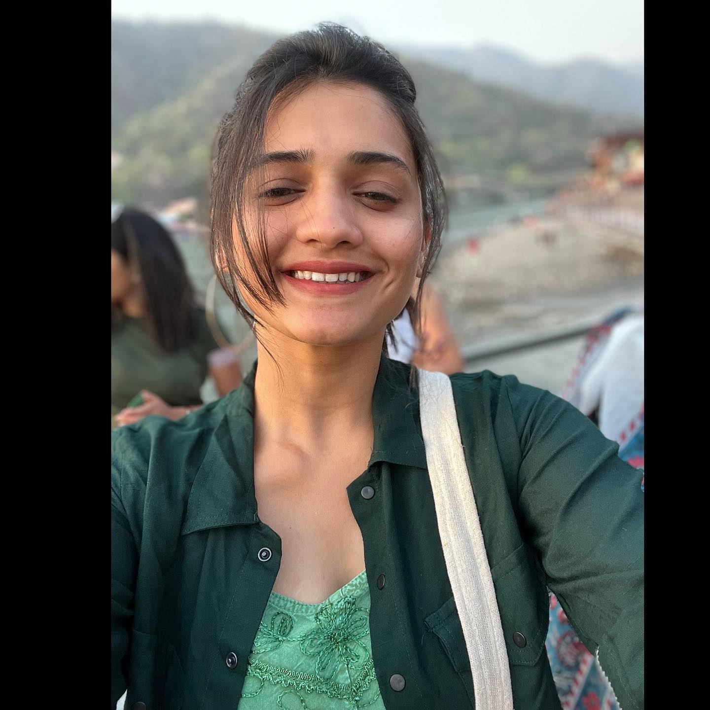 Hruta Durgule Wiki, Age, Height, Weight, Family & Boyfriend 2