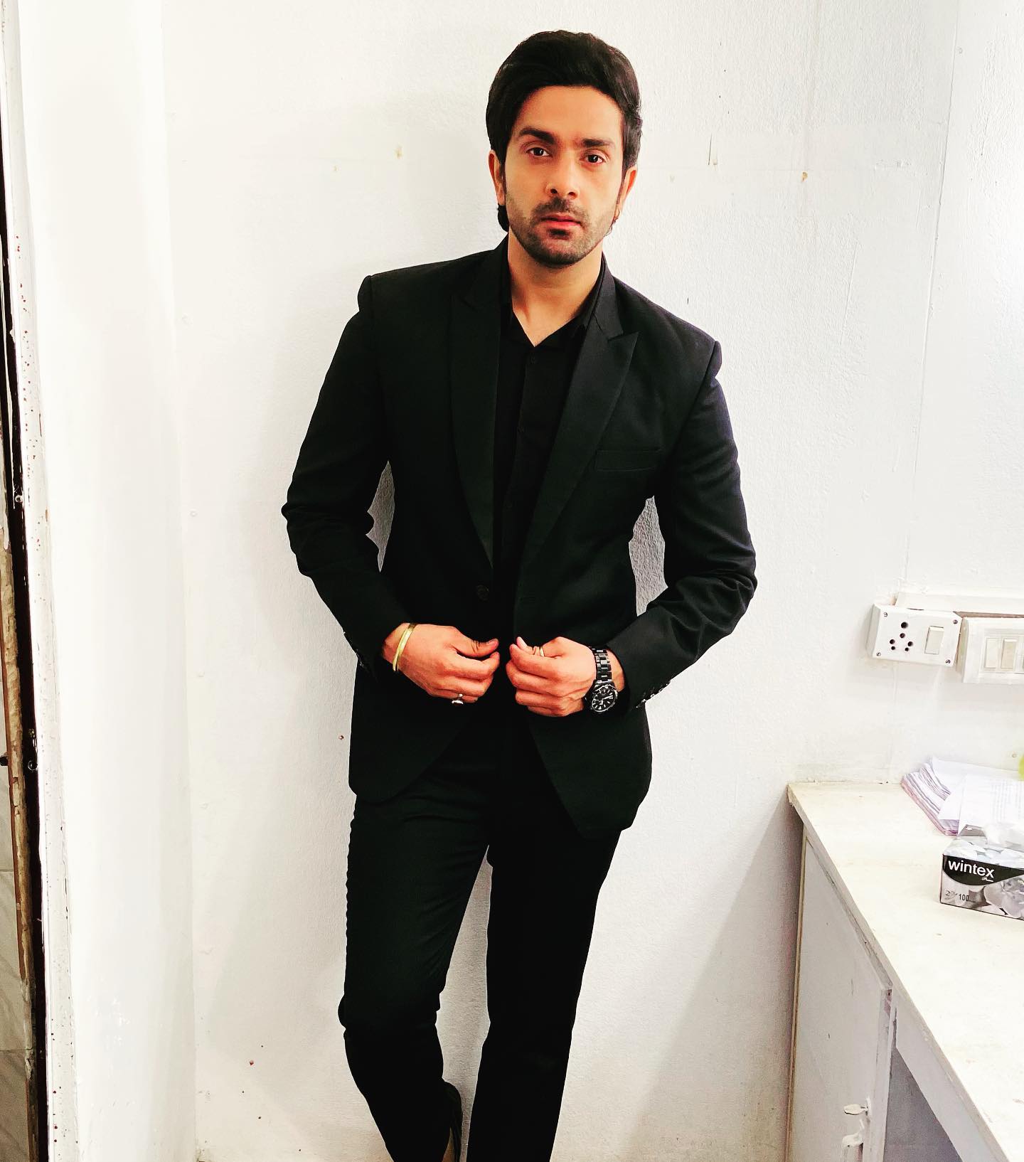 Sunny Sachdeva Wiki, Age, Height, Weight, Family & Girlfriend 5