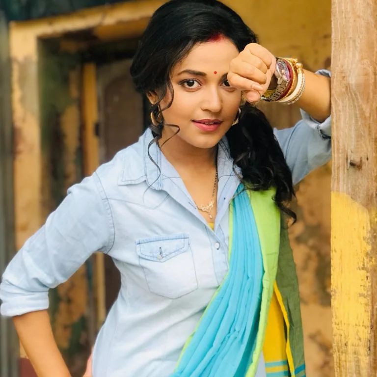 Annwesha Hazra Wiki, Age, Height, Weight, Family & Boyfriend 2